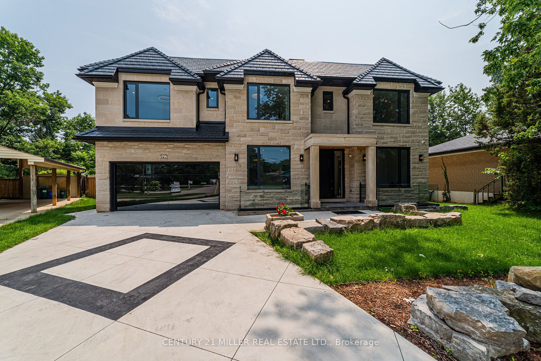 Appaloosa Group 527 Taplow Cres Oakville - Bronte East Project Completed